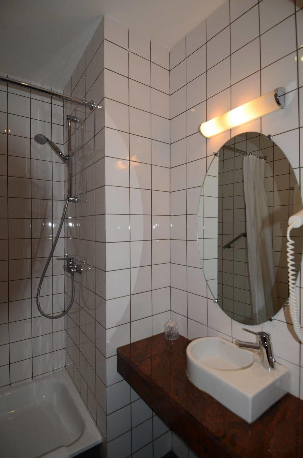 Malcot Hotel 3*